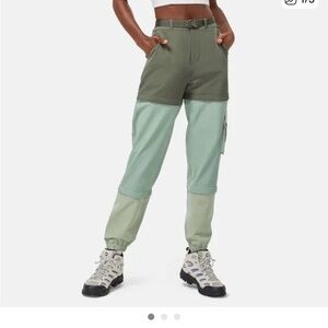 Outdoor Voices Rectrek zip-off pant
tea tree/green bay/sandstone Size Small